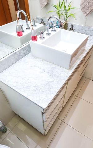 Apartamento à venda com 96m², 2 quartos e 2 vagasBanheiro social