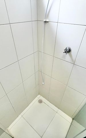 Apartamento à venda com 50m², 2 quartos e sem vaga Apartamento à venda com 50m², 2 quartos e sem vagaBanheiro