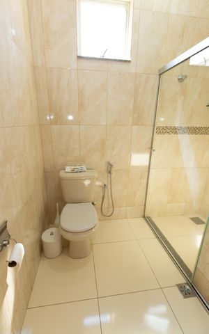 Casa à venda com 300m², 6 quartos e 1 vaga
