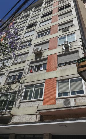 Apartamento à venda com 95m², 2 quartos e sem vagaFachada