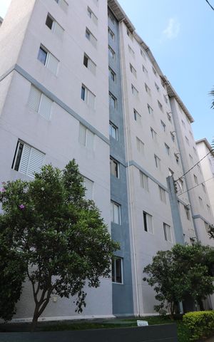 Apartamento para alugar com 45m², 2 quartos e 1 vagaFachada do bloco