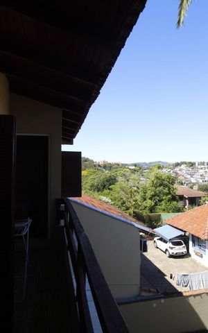 Casa à venda com 321m², 5 quartos e 2 vagasSacada