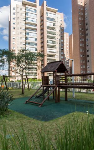 Apartamento à venda com 156m², 3 quartos e 3 vagasÁrea comum - Playground