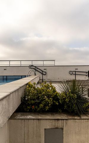 Studio à venda com 30m², 1 quarto e 1 vagaPiscina