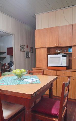 Casa à venda com 130m², 4 quartos e 2 vagasCozinha