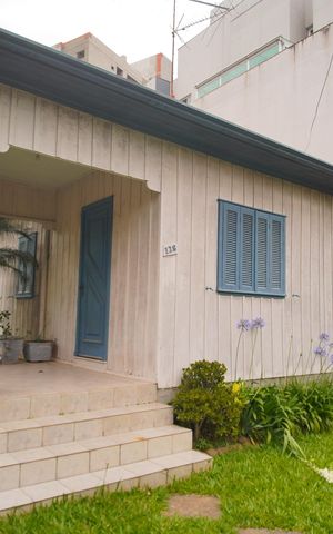 Casa à venda com 130m², 4 quartos e 2 vagasarea externa
