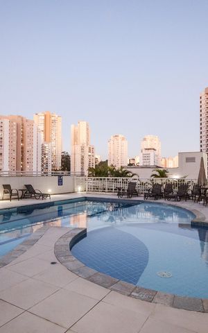 Apartamento para alugar com 85m², 2 quartos e 1 vaga Apartamento para alugar com 85m², 2 quartos e 1 vagaÁrea comum - Piscina