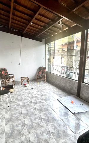 Casa à venda com 200m², 3 quartos e 3 vagas Casa à venda com 200m², 3 quartos e 3 vagasVaranda gourmet