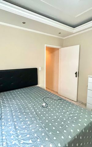Casa à venda com 200m², 3 quartos e 3 vagas Casa à venda com 200m², 3 quartos e 3 vagasQuarto Suíte