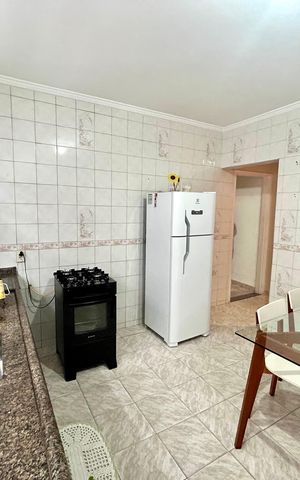 Casa à venda com 200m², 3 quartos e 3 vagas Casa à venda com 200m², 3 quartos e 3 vagasCozinha