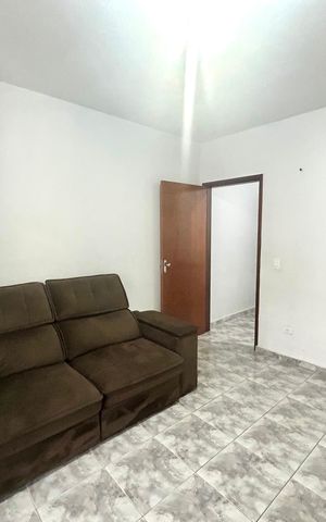 Casa à venda com 200m², 3 quartos e 3 vagas Casa à venda com 200m², 3 quartos e 3 vagasSala