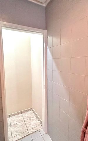 Casa à venda com 200m², 3 quartos e 3 vagas Casa à venda com 200m², 3 quartos e 3 vagasBanheiro da Suíte