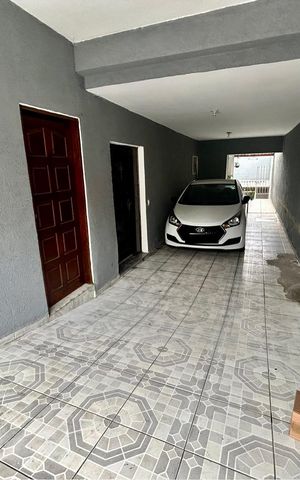 Casa à venda com 200m², 3 quartos e 3 vagas Casa à venda com 200m², 3 quartos e 3 vagasGaragem