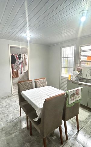 Casa à venda com 200m², 3 quartos e 3 vagas Casa à venda com 200m², 3 quartos e 3 vagasCozinha
