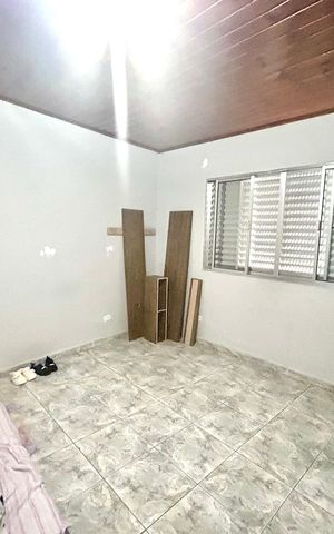 Casa à venda com 200m², 3 quartos e 3 vagas Casa à venda com 200m², 3 quartos e 3 vagasQuarto 2