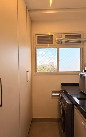 Apartamento à venda com 72m², 3 quartos e 1 vagaÁrea de Serviço