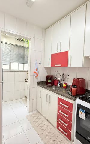 Apartamento à venda com 78m², 2 quartos e 2 vagasCozinha