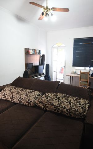 Casa à venda com 229m², 3 quartos e 2 vagasSala - Cada 2