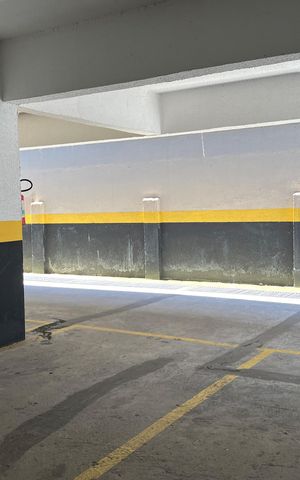 Apartamento para alugar com 65m², 2 quartos e 1 vaga Apartamento para alugar com 65m², 2 quartos e 1 vagaGaragem