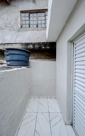 Casa para alugar com 80m², 2 quartos e sem vagaVaranda