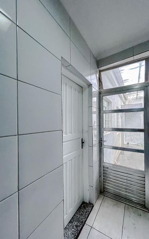 Casa para alugar com 80m², 2 quartos e sem vagaÁrea de Serviço