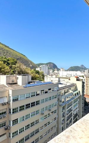 Apartamento à venda com 300m², 4 quartos e 1 vaga Apartamento à venda com 300m², 4 quartos e 1 vagaSala