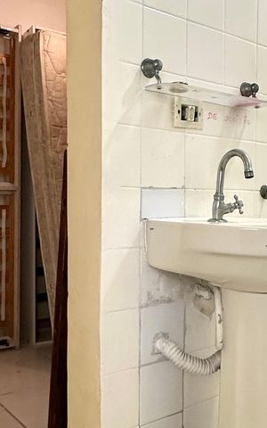 Apartamento à venda com 300m², 4 quartos e 1 vaga Apartamento à venda com 300m², 4 quartos e 1 vagaBanheiro de Serviço