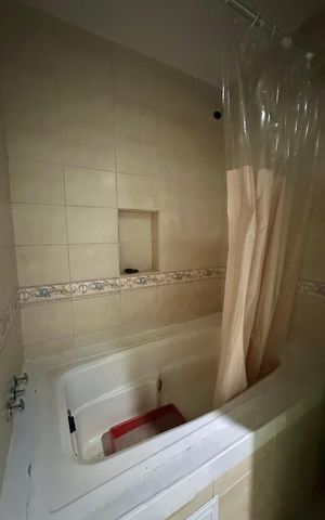 Apartamento à venda com 300m², 4 quartos e 1 vaga Apartamento à venda com 300m², 4 quartos e 1 vagaBanheiro