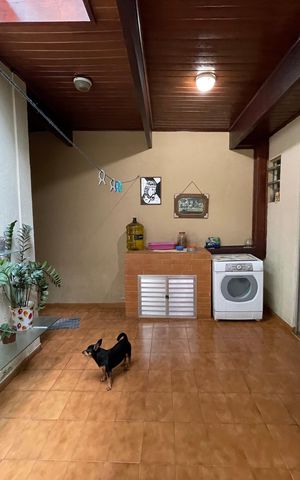 Casa à venda com 140m², 2 quartos e 2 vagas Casa à venda com 140m², 2 quartos e 2 vagasQuintal