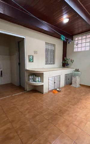 Casa à venda com 140m², 2 quartos e 2 vagas Casa à venda com 140m², 2 quartos e 2 vagasQuintal
