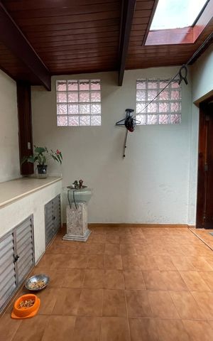 Casa à venda com 140m², 2 quartos e 2 vagas Casa à venda com 140m², 2 quartos e 2 vagasQuintal