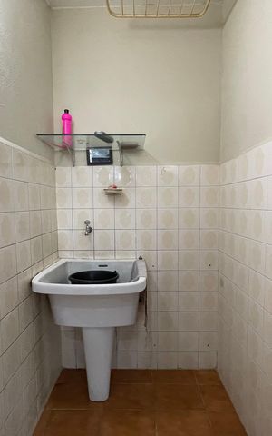 Casa à venda com 140m², 2 quartos e 2 vagas Casa à venda com 140m², 2 quartos e 2 vagasÁrea de Serviço