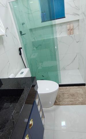 Casa de condomínio à venda com 190m², 4 quartos e 1 vaga Casa de condomínio à venda com 190m², 4 quartos e 1 vagaBanheiro