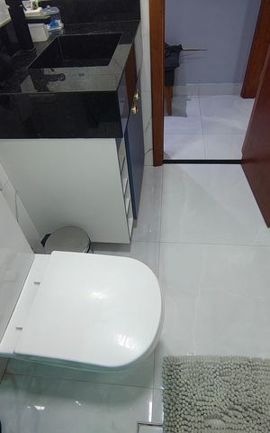 Casa de condomínio à venda com 190m², 4 quartos e 1 vaga Casa de condomínio à venda com 190m², 4 quartos e 1 vagaBanheiro
