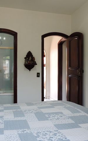 Casa de condomínio à venda com 235m², 4 quartos e 4 vagasQuarto 2 - Suíte