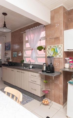 Casa de condomínio à venda com 194m², 3 quartos e 2 vagasCozinha