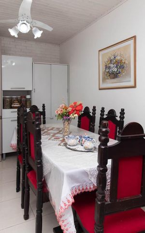 Casa de condomínio à venda com 194m², 3 quartos e 2 vagasCozinha