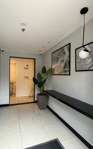 Apartamento à venda com 74m², 2 quartos e 1 vaga Apartamento à venda com 74m², 2 quartos e 1 vagaHall