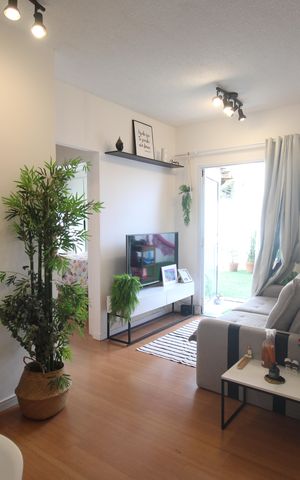 Apartamento à venda com 74m², 2 quartos e 1 vagaSala