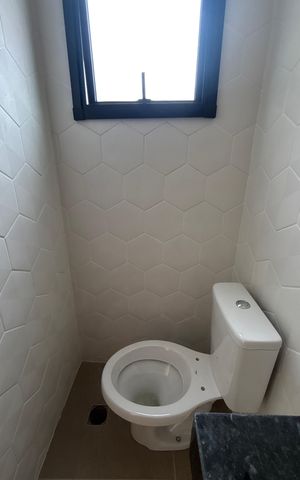 Apartamento à venda com 80m², 2 quartos e 1 vaga Apartamento à venda com 80m², 2 quartos e 1 vagaCobertura - Banheiro