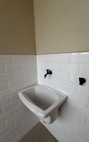 Apartamento à venda com 79m², 2 quartos e 1 vaga Apartamento à venda com 79m², 2 quartos e 1 vagaCobertura - Area de Serviço