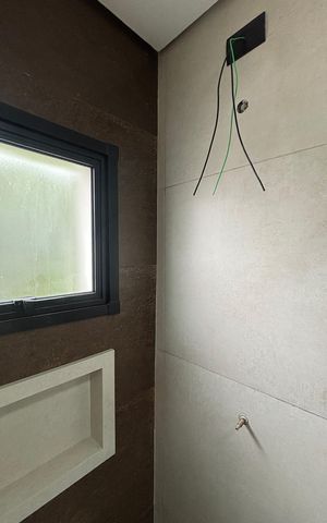 Apartamento à venda com 79m², 2 quartos e 1 vaga Apartamento à venda com 79m², 2 quartos e 1 vagaBanheiro