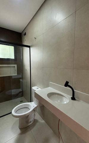 Apartamento à venda com 79m², 2 quartos e 1 vaga Apartamento à venda com 79m², 2 quartos e 1 vagaBanheiro