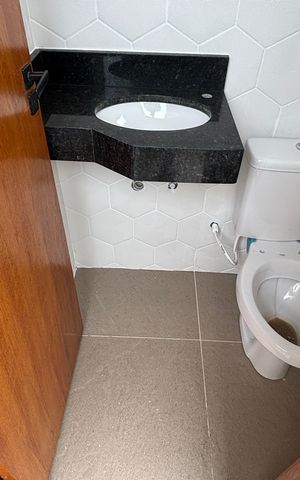 Apartamento à venda com 79m², 2 quartos e 1 vaga Apartamento à venda com 79m², 2 quartos e 1 vagaCobertura - Banheiro