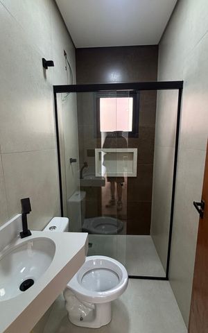 Apartamento à venda com 79m², 2 quartos e 1 vaga Apartamento à venda com 79m², 2 quartos e 1 vagaBanheiro