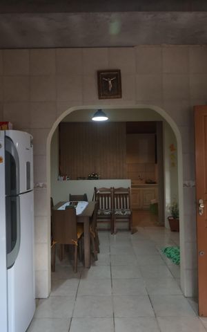 Casa à venda com 240m², 3 quartos e 2 vagasCozinha