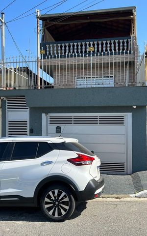 Casa à venda com 220m², 3 quartos e 1 vaga