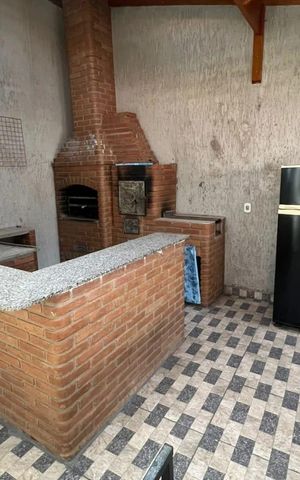 Casa à venda com 220m², 3 quartos e 1 vaga Casa à venda com 220m², 3 quartos e 1 vagaÁrea Externa