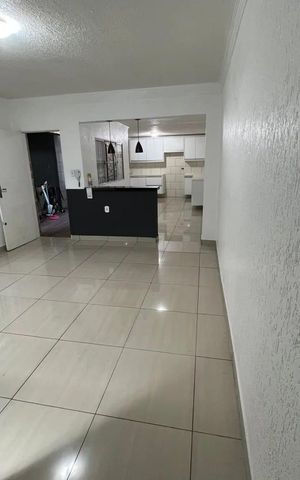 Casa à venda com 220m², 3 quartos e 1 vaga Casa à venda com 220m², 3 quartos e 1 vagaSala