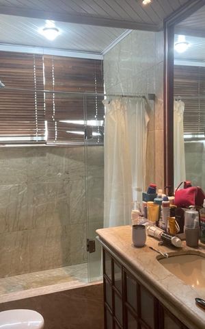 Apartamento à venda com 188m², 4 quartos e 3 vagas Apartamento à venda com 188m², 4 quartos e 3 vagasBanheiro